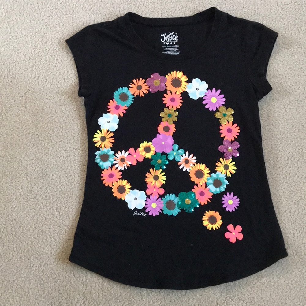 Justice flower peace sign tee shirt!